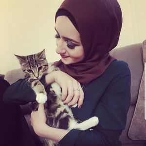 Meet your Posher, Yasmine